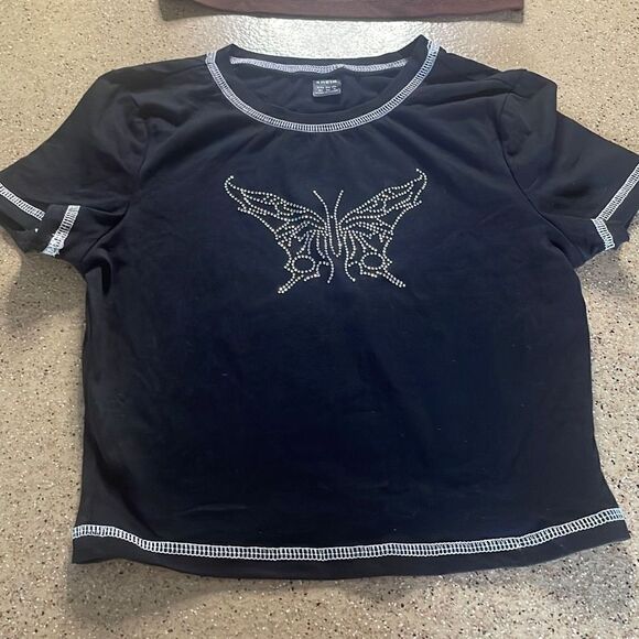 Bundle of 2 Cropped Jeweled Tops XS - Picture 5 of 9